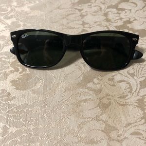 Ray ban new wayfarer 2132